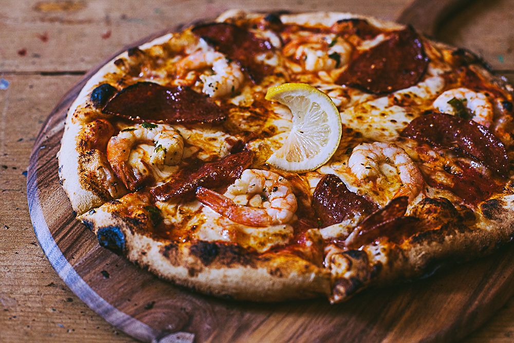 Prawn-Hot Salami Pizza